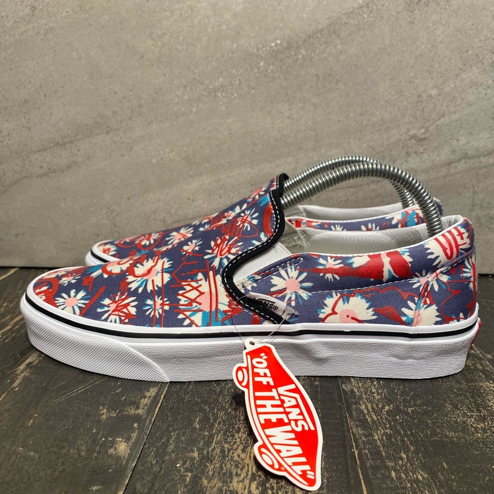 Vans Women's Floral Slip-On Sneakers - Blue and Red
